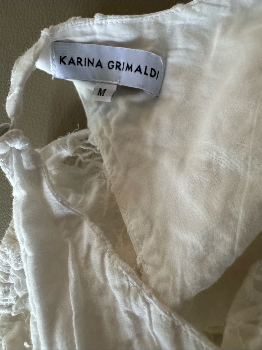 Karina Grimaldi Odile
Embroidered cut out Skirt black size M and Crop Top Size M - Picture 5 of 7